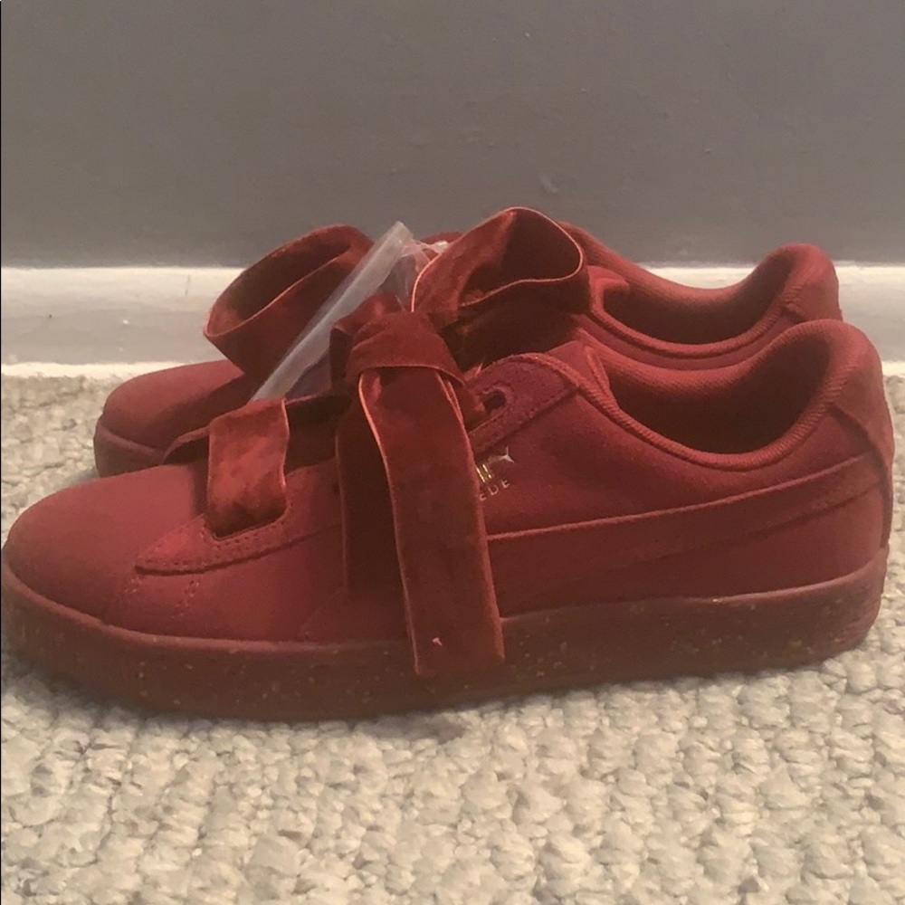 Womens Puma suede